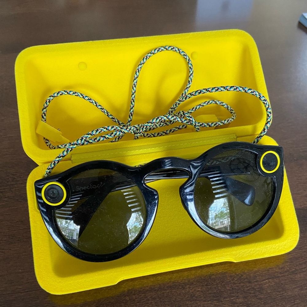 Snapchat spectacles